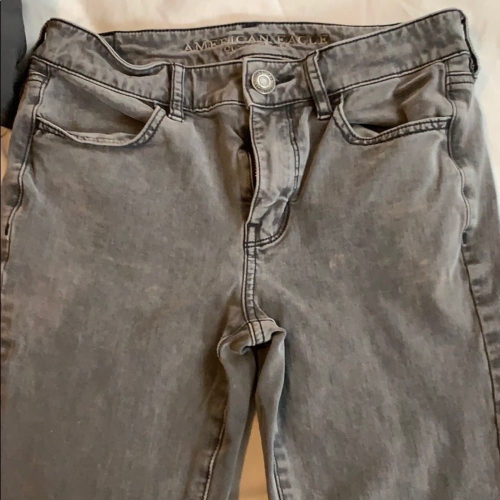 High-rise American Eagle jeans!